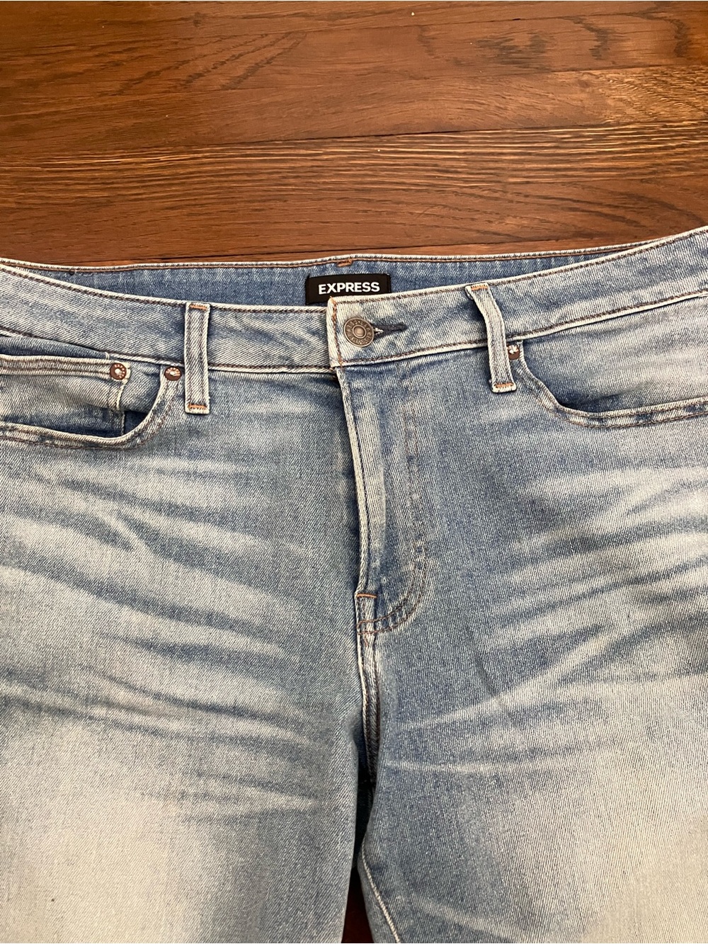 Express Jeans - Picture 3 of 4